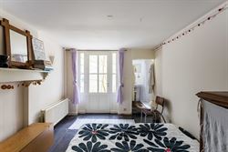 Investeren in Gent? Dan zit je hier goed. In de Lieven de Winnestraat, vlak bij de Coupure, ligt dit studentenhuis met 8 kamers. In een stad waar het ...