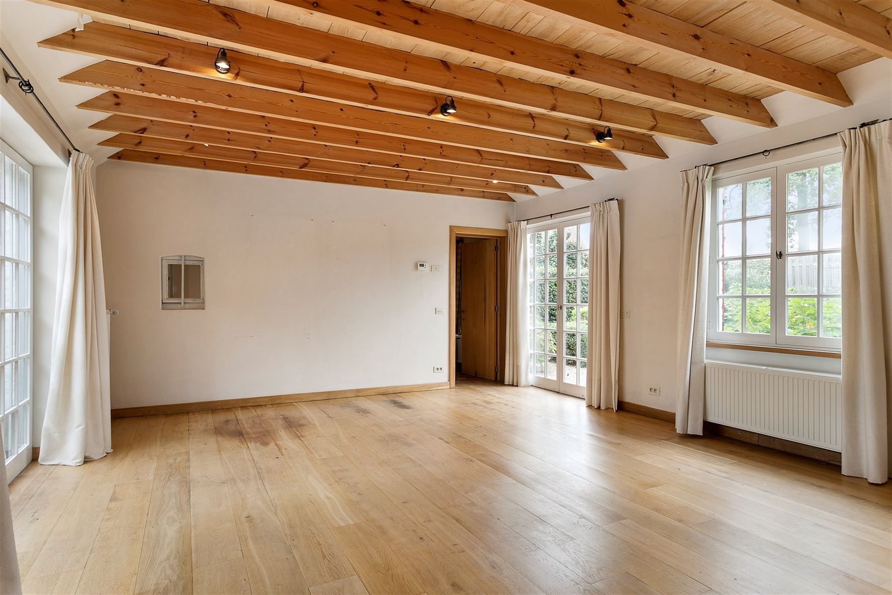 BEZOEKMOMENT VOLZET!
WENST U EEN BEZOEK? SURF NAAR ONZE SITE: WWW.INFINIMO.BE > ZOEK DE DESBETREFFENDE EIGENDOM > REGISTREER U VIA DE KNOP ‘PLAN EE...