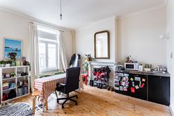 Investeren in Gent? Dan zit je hier goed. In de Lieven de Winnestraat, vlak bij de Coupure, ligt dit studentenhuis met 8 kamers. In een stad waar het ...