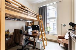 Investeren in Gent? Dan zit je hier goed. In de Lieven de Winnestraat, vlak bij de Coupure, ligt dit studentenhuis met 8 kamers. In een stad waar het ...