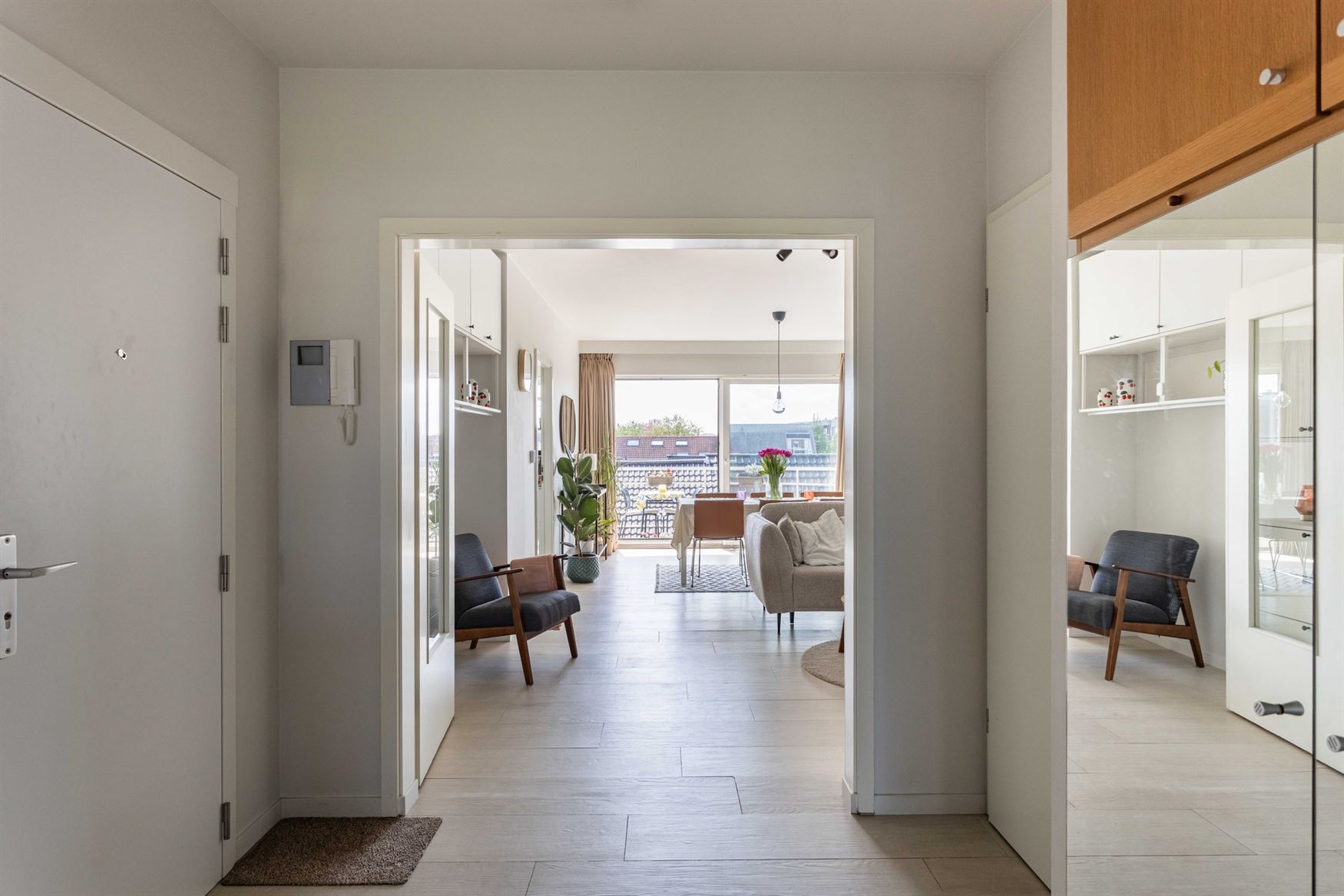 Wonen aan de Visserij is wonen in een hippe en levendige buurt in Gent. Hier zit je vlak bij het centrum, omringd door water, groen en gezellige hotsp...