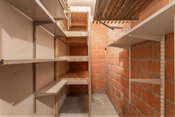 Wonen aan de Visserij is wonen in een hippe en levendige buurt in Gent. Hier zit je vlak bij het centrum, omringd door water, groen en gezellige hotsp...