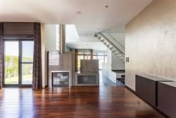 Wonen. Ondernemen. Investeren. Alles op één uitzonderlijke locatie.
Deze unieke eigendom waar hoogwaardige woonkwaliteit en professionele infrastru...