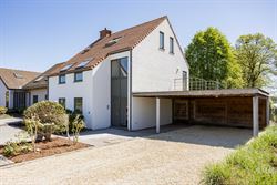 Slim investeren begint met een pand dat meteen opbrengt. Deze verzorgde studio in de Bellemstraat te Aalter is momenteel verhuurd en vormt daardoor ee...