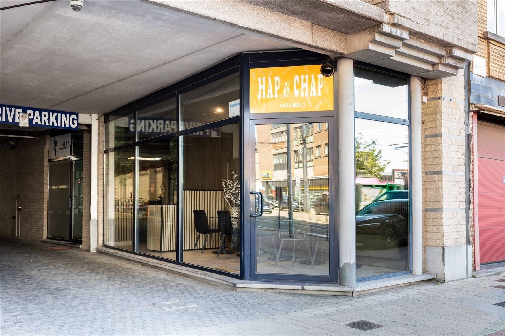 Zichtbaarheid. Bereikbaarheid. En een locatie die werkt voor uw zaak.
Langs de Brusselsesteenweg bevindt zich deze commerciële ruimte van ca. 45 m²...