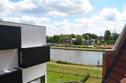 WENST U EEN BEZOEK? SURF NAAR ONZE SITE: WWW.INFINIMO.BE > ZOEK DE DESBETREFFENDE EIGENDOM > REGISTREER U VIA DE KNOP ‘PLAN EEN BEZOEK’.
Wonen op...
