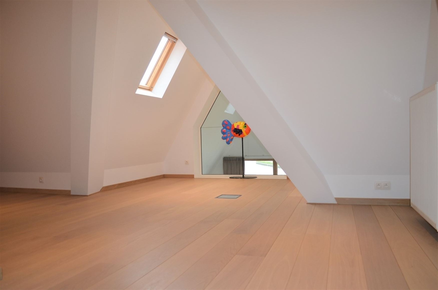 WENST U EEN BEZOEK? SURF NAAR ONZE SITE: WWW.INFINIMO.BE > ZOEK DE DESBETREFFENDE EIGENDOM > REGISTREER U VIA DE KNOP ‘PLAN EEN BEZOEK’.
Wonen op...