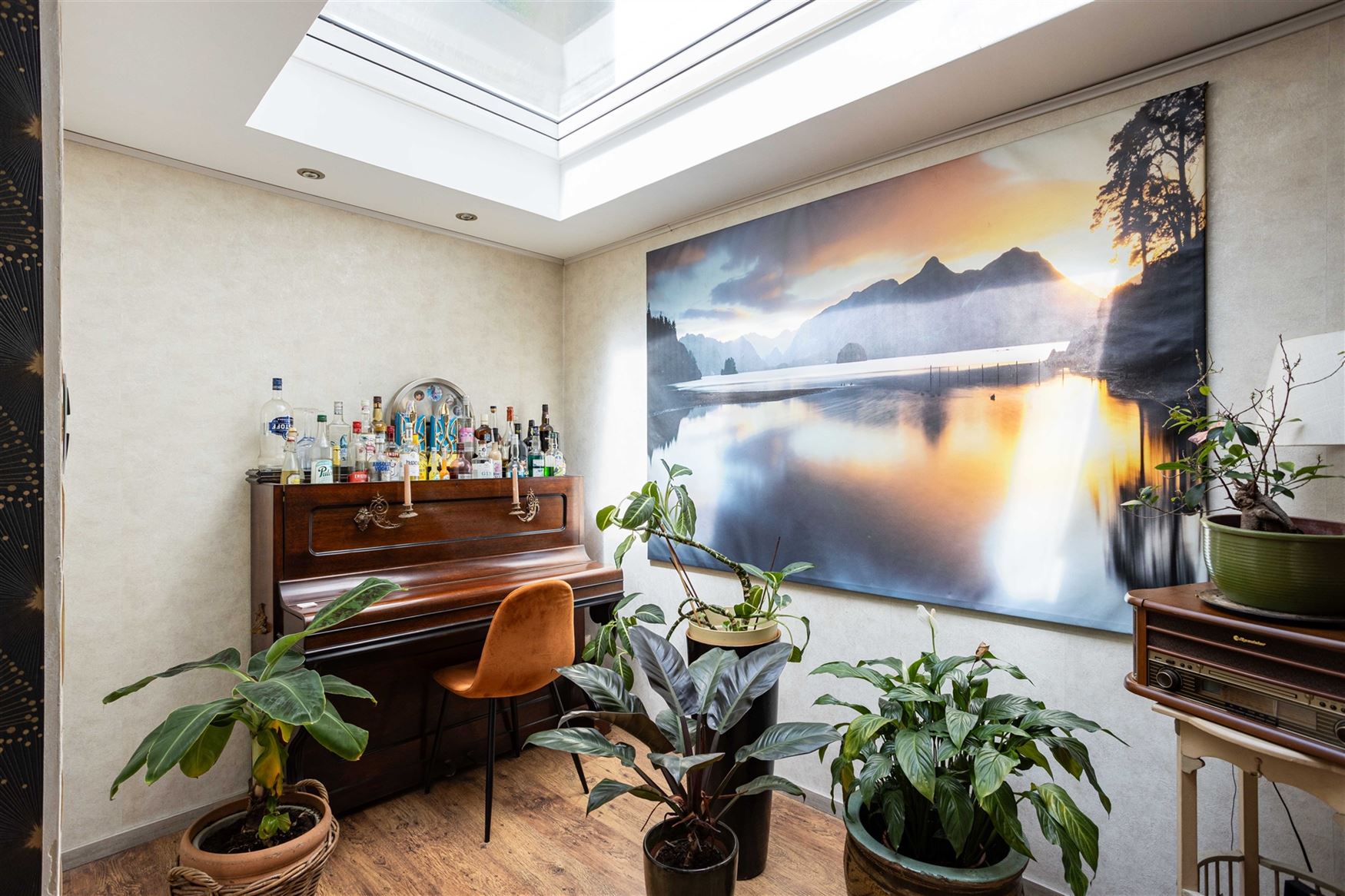 Wonen op een toplocatie waar rust, ruimte en bereikbaarheid perfect samenkomen? Dan is deze verzorgde halfopen gezinswoning in Gentbrugge precies wat ...