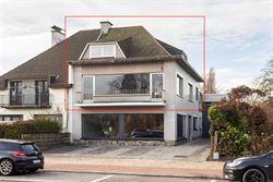 Op zoek naar een appartement dat u volledig naar uw eigen smaak kunt transformeren? Dit verrassend ruime duplex appartement van ongeveer 164 m² langs...