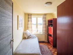 Zelden komt een ligging als deze op de markt. Deze karaktervolle villa in Kluisbergen combineert ca. 260 m² woonruimte met een perceel van maar liefs...