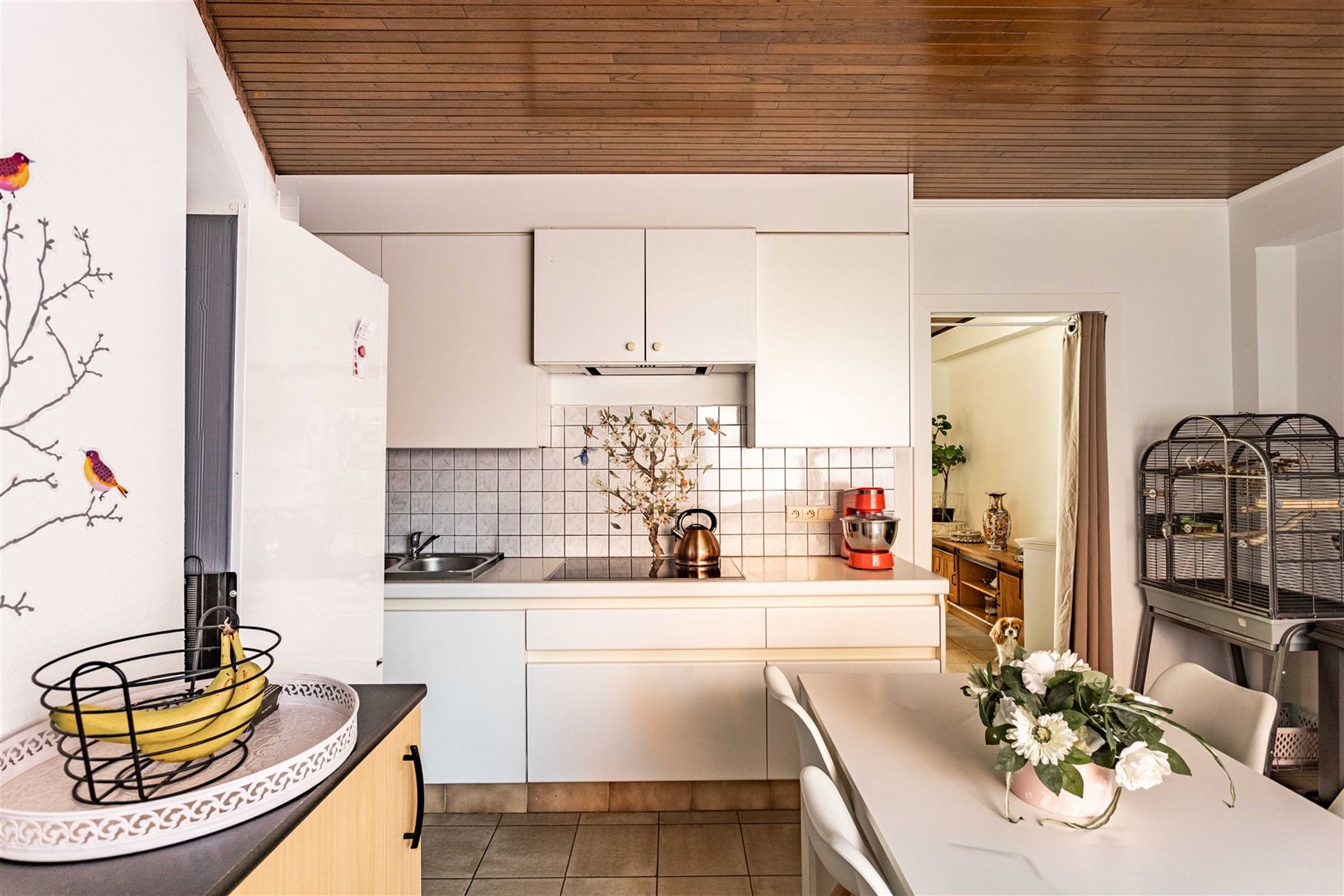 Twee woningen, één gezamenlijk renovatieproject en vooral heel wat mogelijkheden. Deze twee aanpalende eigendommen worden samen verkocht en bieden d...