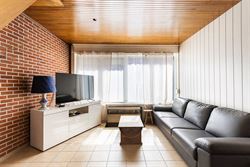 Twee woningen, één gezamenlijk renovatieproject en vooral heel wat mogelijkheden. Deze twee aanpalende eigendommen worden samen verkocht en bieden d...