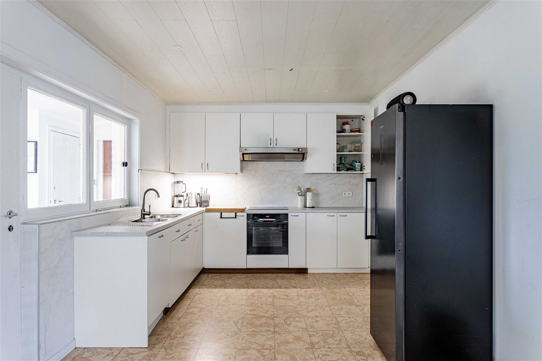 Een vrijstaande woning op 1.200 m², midden in een landelijke omgeving. Deze bungalow ligt in een kleinschalige cluster van acht woningen en biedt voo...