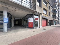 Zichtbaarheid. Bereikbaarheid. En een locatie die werkt voor uw zaak.
Langs de Brusselsesteenweg bevindt zich deze commerciële ruimte van ca. 45 m²...