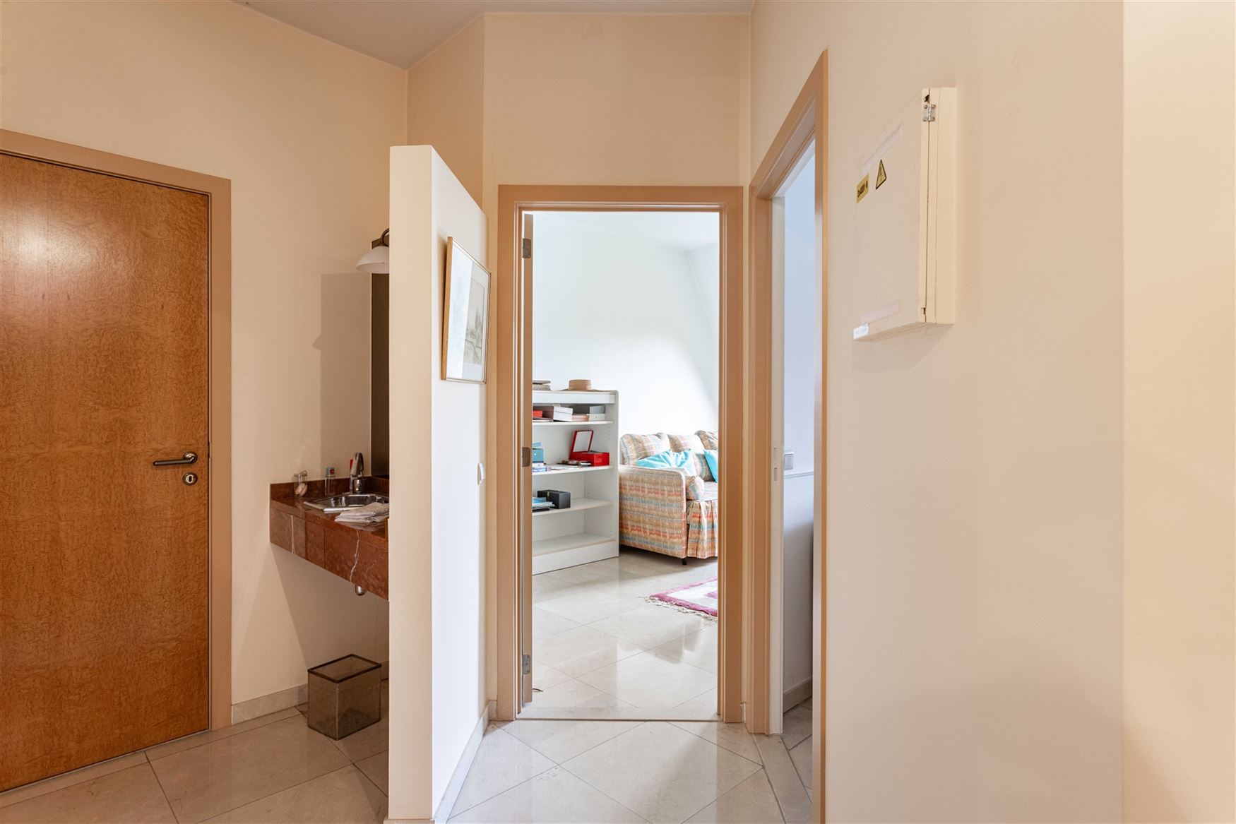 De ruimte van een woning, het gemak van een appartement. Op de vierde verdieping van residentie Green Palace ontvouwt zich maar liefst ca. 275 m² woo...