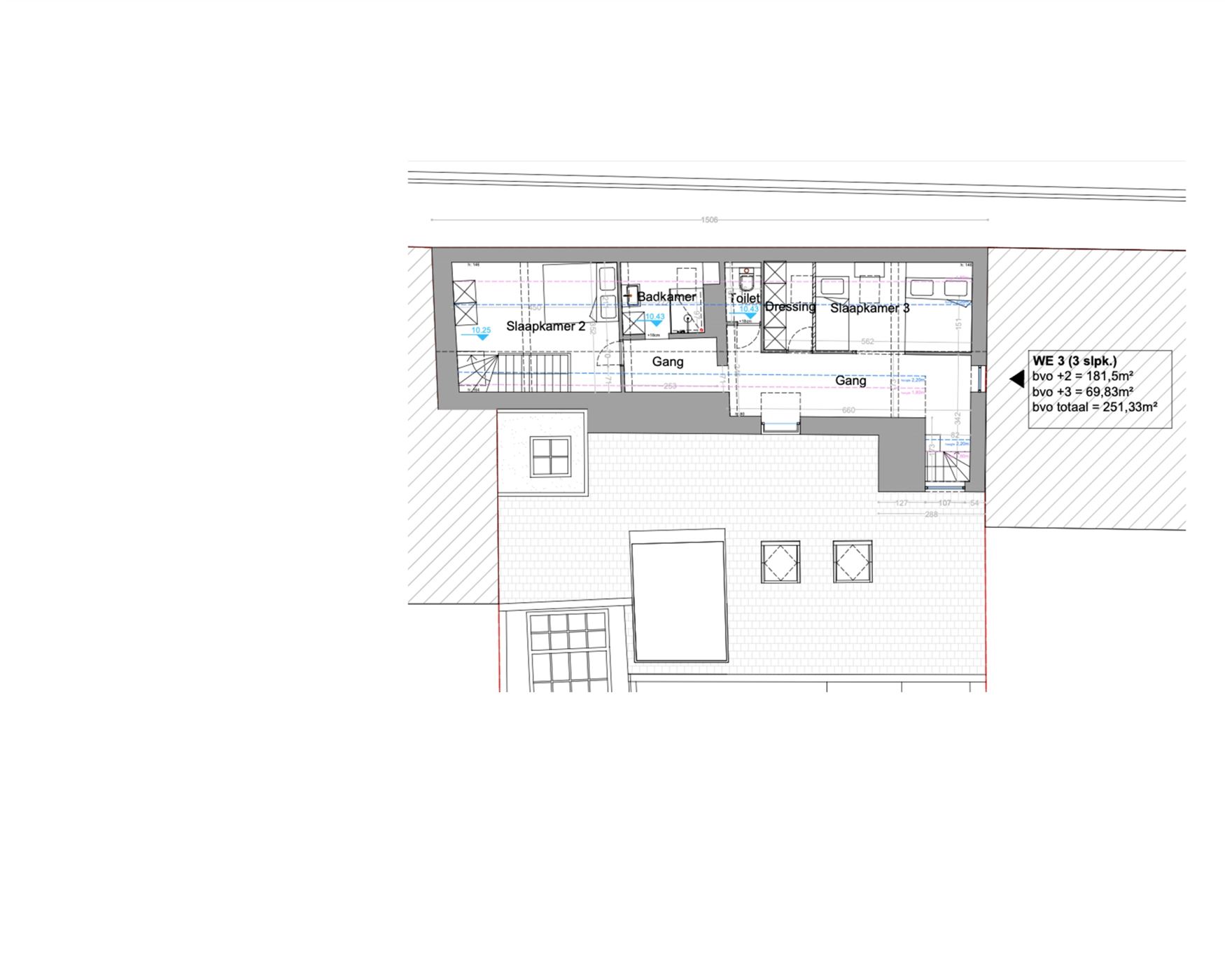 251 m² boven de stad. Ruimte, karakter en een uitgesproken eigenheid.

Verdeeld over twee verdiepingen overstijgt dit moeiteloos het klassieke appa...