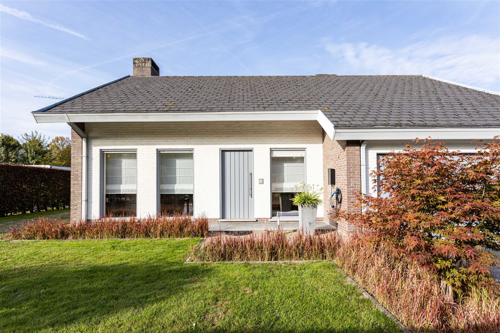Zo’n huis waar veel gezinnen naar zoeken. En dat komt niet elke dag voorbij.

Vlak bij het centrum van Evergem ligt deze bijzonder verzorgde vrijs...