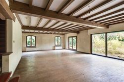 Groot denken begint hier.

In Eke wacht een domein van maar liefst 4.123 m² met een eigen bos. De bestaande villa is bestemd voor afbraak. Wat volg...