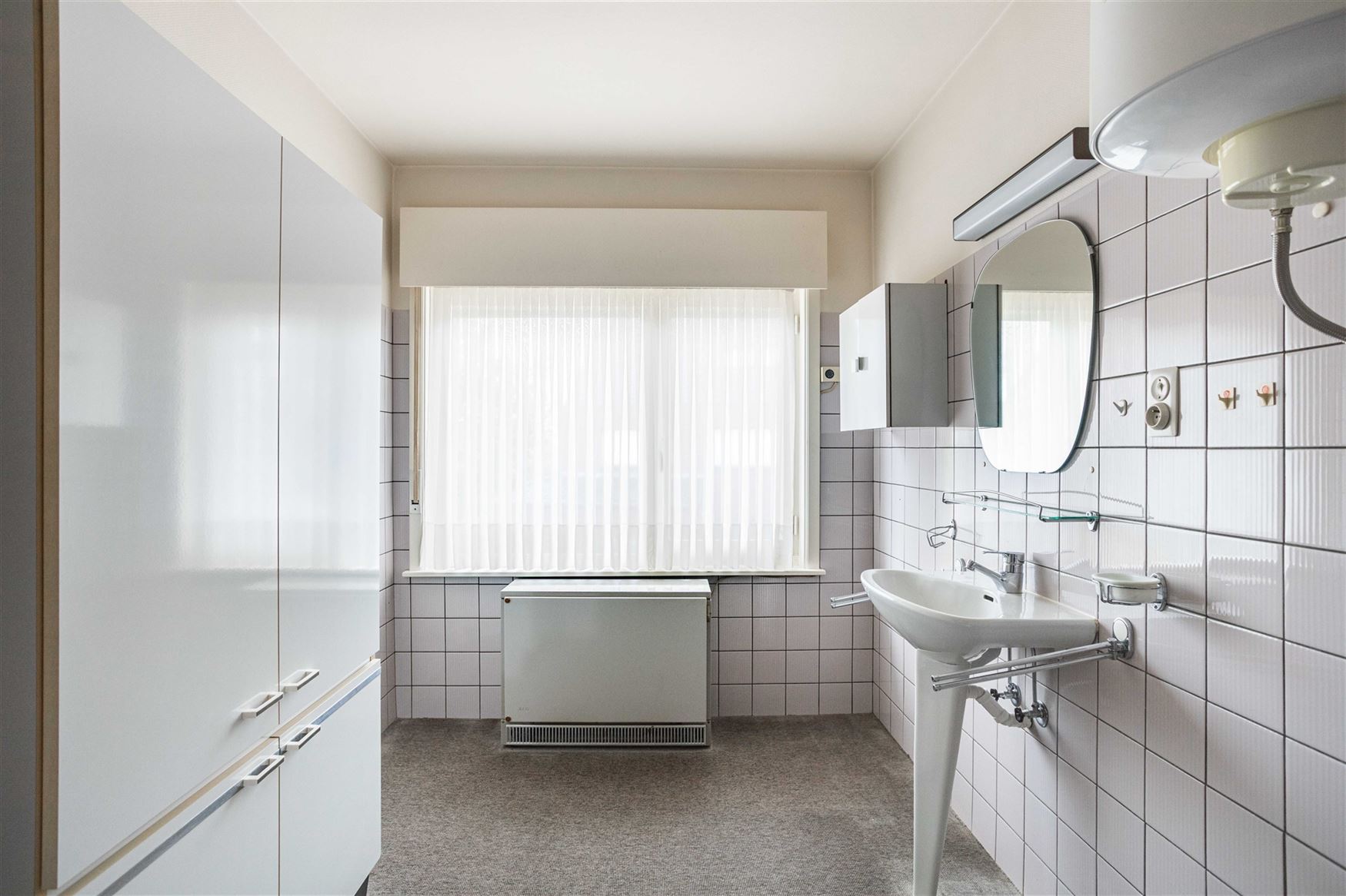 Een herkenbare retrolook. Alle ruimte voor een nieuwe woonvisie.

In het groene Sint-Maria-Aalter vind je deze vrijstaande woning met 146 m² woonop...