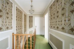Een herkenbare retrolook. Alle ruimte voor een nieuwe woonvisie.

In het groene Sint-Maria-Aalter vind je deze vrijstaande woning met 146 m² woonop...