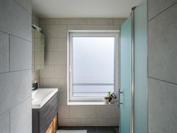 Twee verdiepingen. Twee balkons. En alle comfort van hedendaags wonen.

In het charmante Balegem bevindt zich dit appartement van 92,2 m², gelegen ...