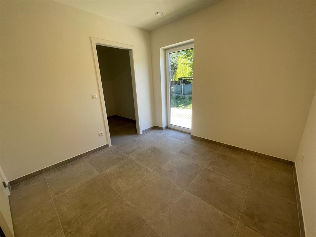 Foto 14 : Gelijkvloers app. te 3400 NEERWINDEN (België) - Prijs &euro; 975