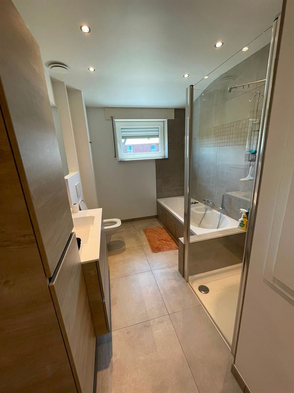 Foto 12 : Woning te 3850 NIEUWERKERKEN (België) - Prijs &euro; 975