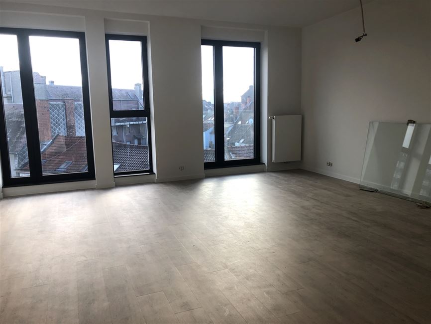 Appart 1CH neuf meublé + terrasse: dingue!