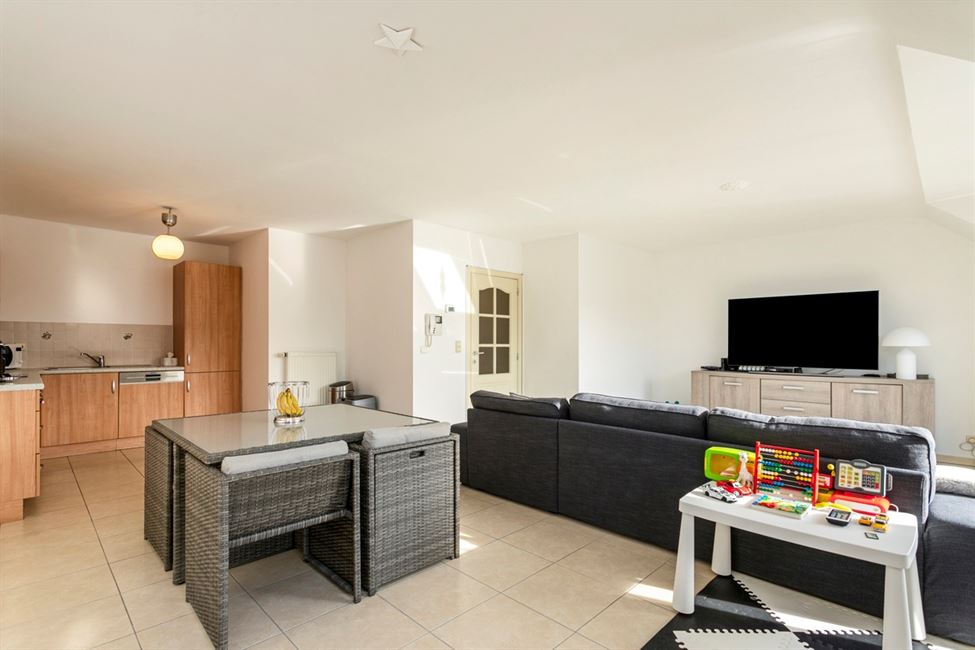 App. 2CH avec terr dans quartier sympa