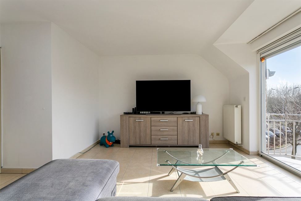 App. 2CH avec terr dans quartier sympa