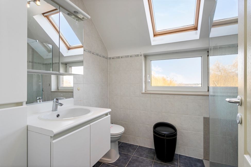 App. 2CH avec terr dans quartier sympa