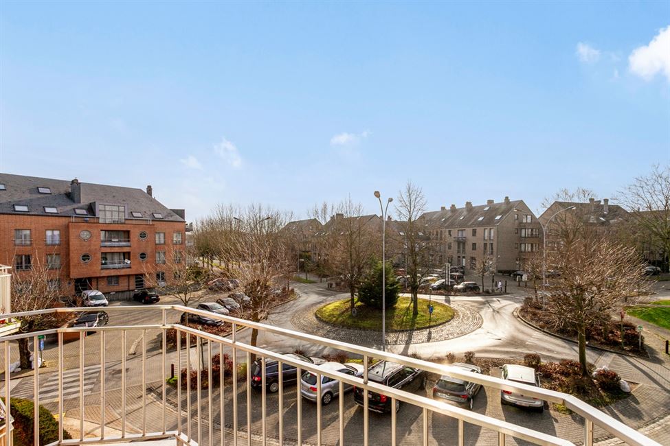 App. 2CH avec terr dans quartier sympa