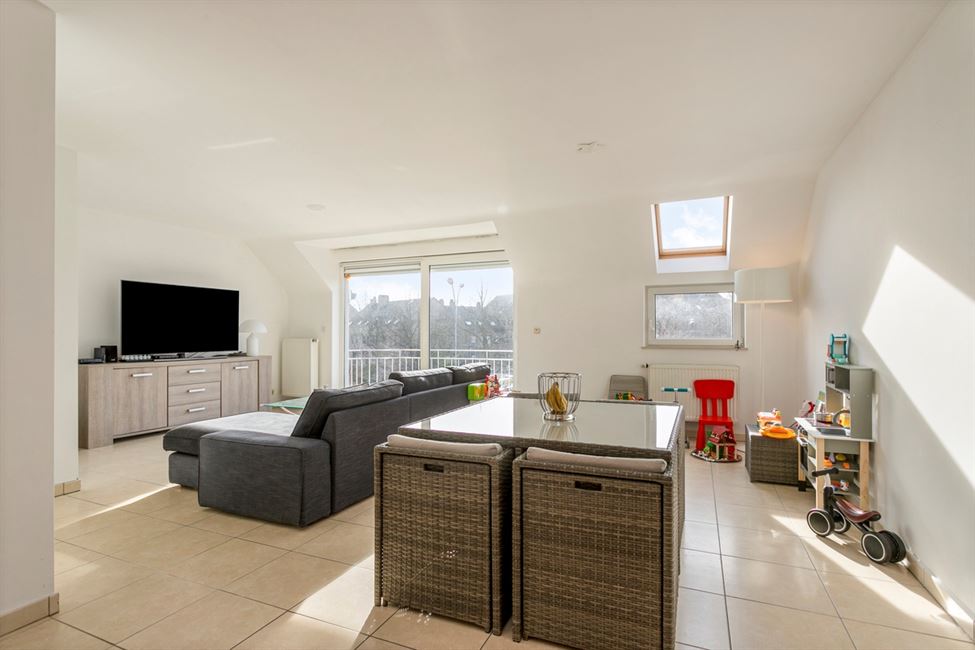 App. 2CH avec terr dans quartier sympa