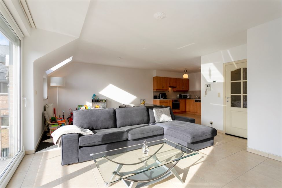 App. 2CH avec terr dans quartier sympa