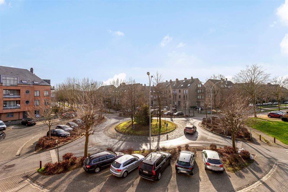 App. 2CH avec terr dans quartier sympa