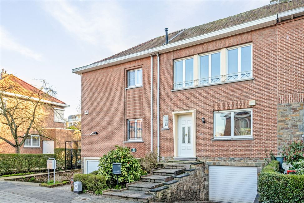 EN COURS DE COMPROMIS! Charmante maison à rénover