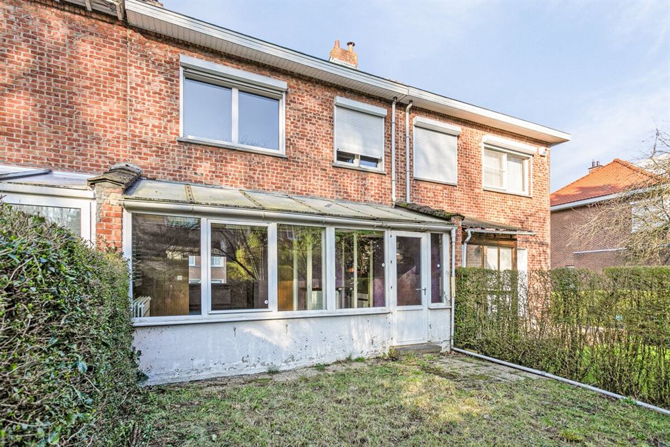 EN COURS DE COMPROMIS! Charmante maison à rénover