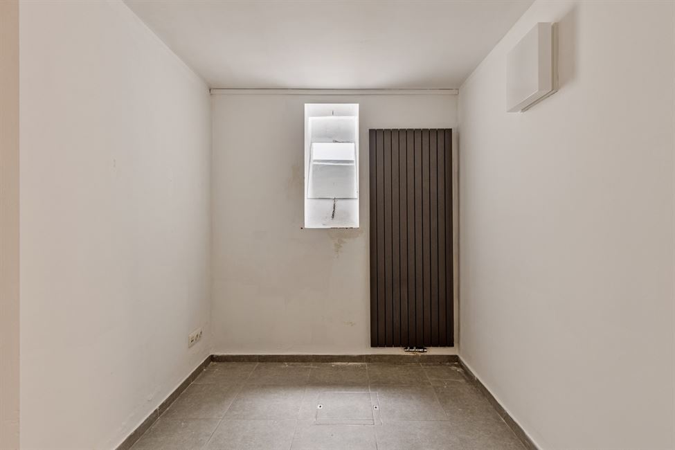 Maison 2ch + poss 2 ch ou prof lib. - jardin - gar.