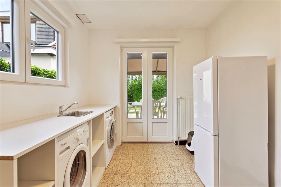 En cours de compromis :Villa  à 2 pas du centre de Wavre !