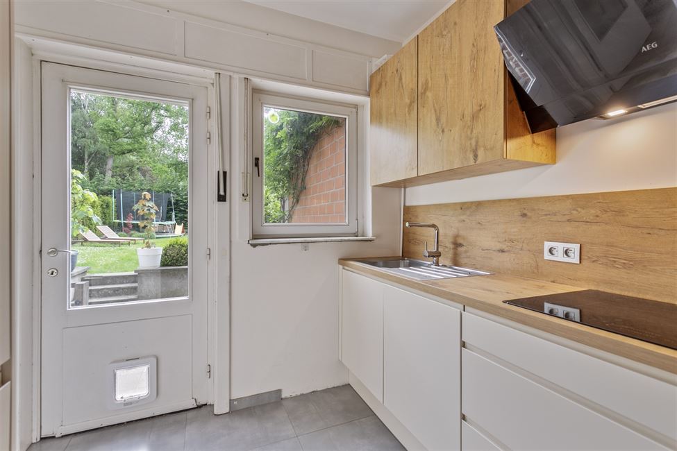 VENDU! Bel étage de 175M2 avec jardin S/E