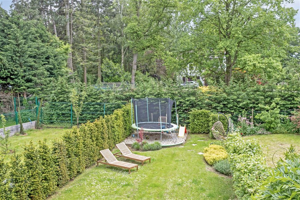 VENDU! Bel étage de 175M2 avec jardin S/E