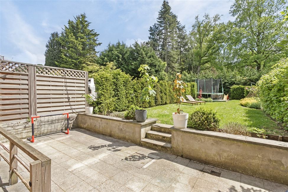 VENDU! Bel étage de 175M2 avec jardin S/E