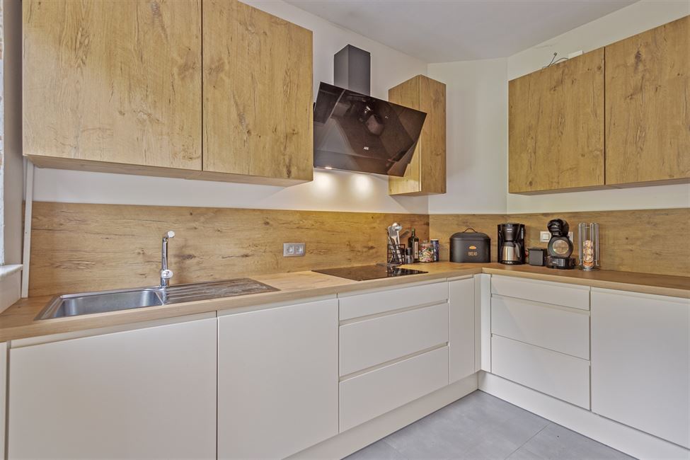 VENDU! Bel étage de 175M2 avec jardin S/E