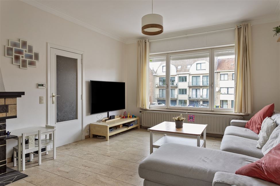 VENDU! Bel étage de 175M2 avec jardin S/E