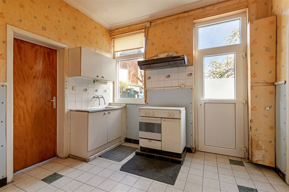 OPTION OPTION Maison à rénover avec tt mignon jardin