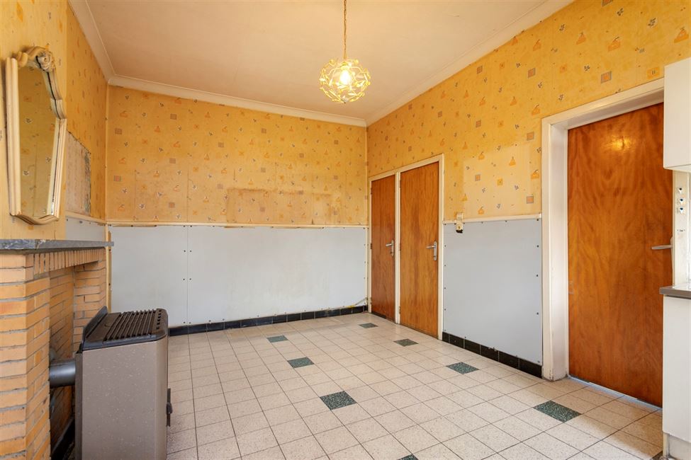 OPTION OPTION Maison à rénover avec tt mignon jardin