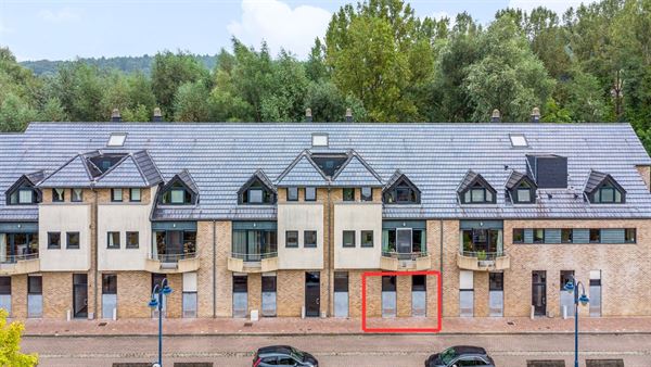 OPTION ! RDC 2ch avec jardinet et garage! Etat impeccable