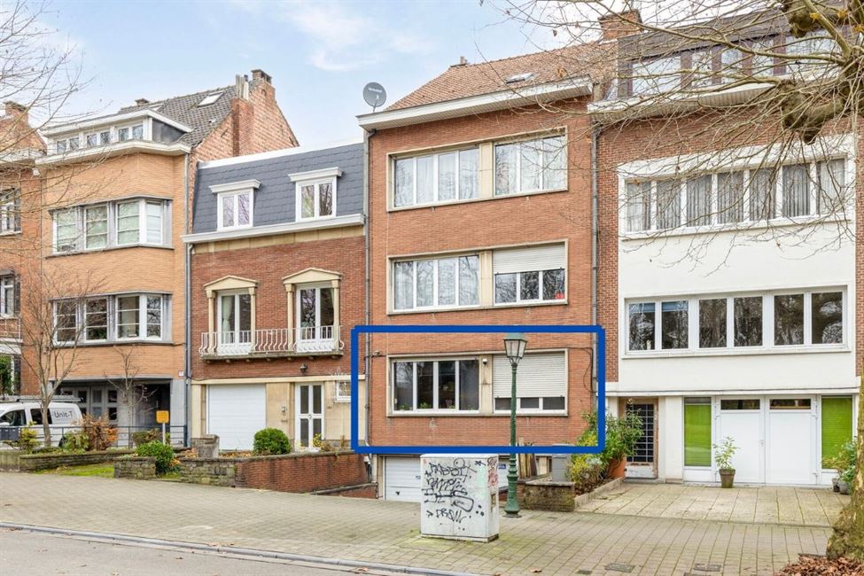 OPTION! Pagodes: Bel appartement 2CH avec splendide jardin