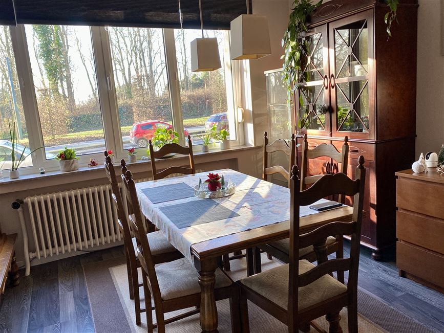 OPTION! Pagodes: Bel appartement 2CH avec splendide jardin