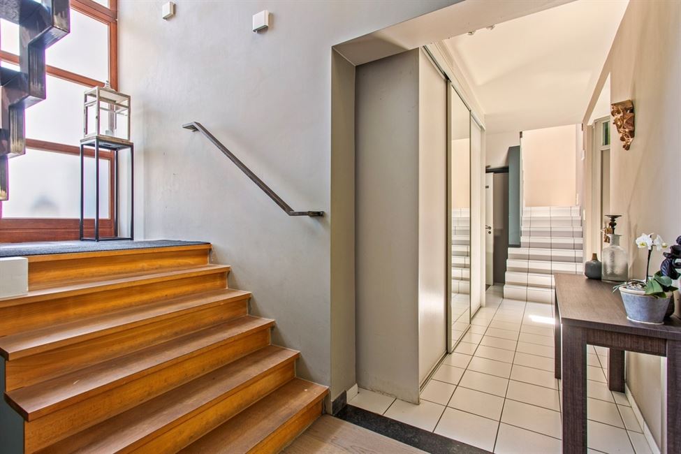 VENDUE! Top villa 5 Chambres + Esp. prof.libérale séparé